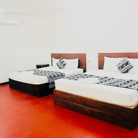 Wild Hut Habarana B&B 외부 사진